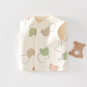 【BABY】暖かいクマプリントンベスト
