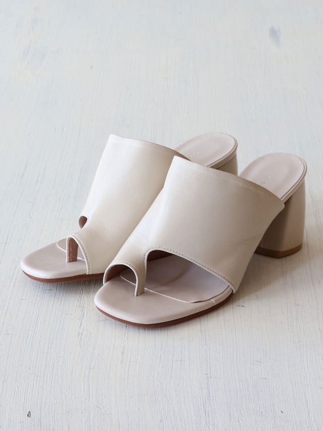 【SALE】ATELIER BRUGGE  アトリエブルージュ  ヒールアップトングサンダル 26PN-27 (アイボリー/ヌーディ) レディース 靴 サンダル