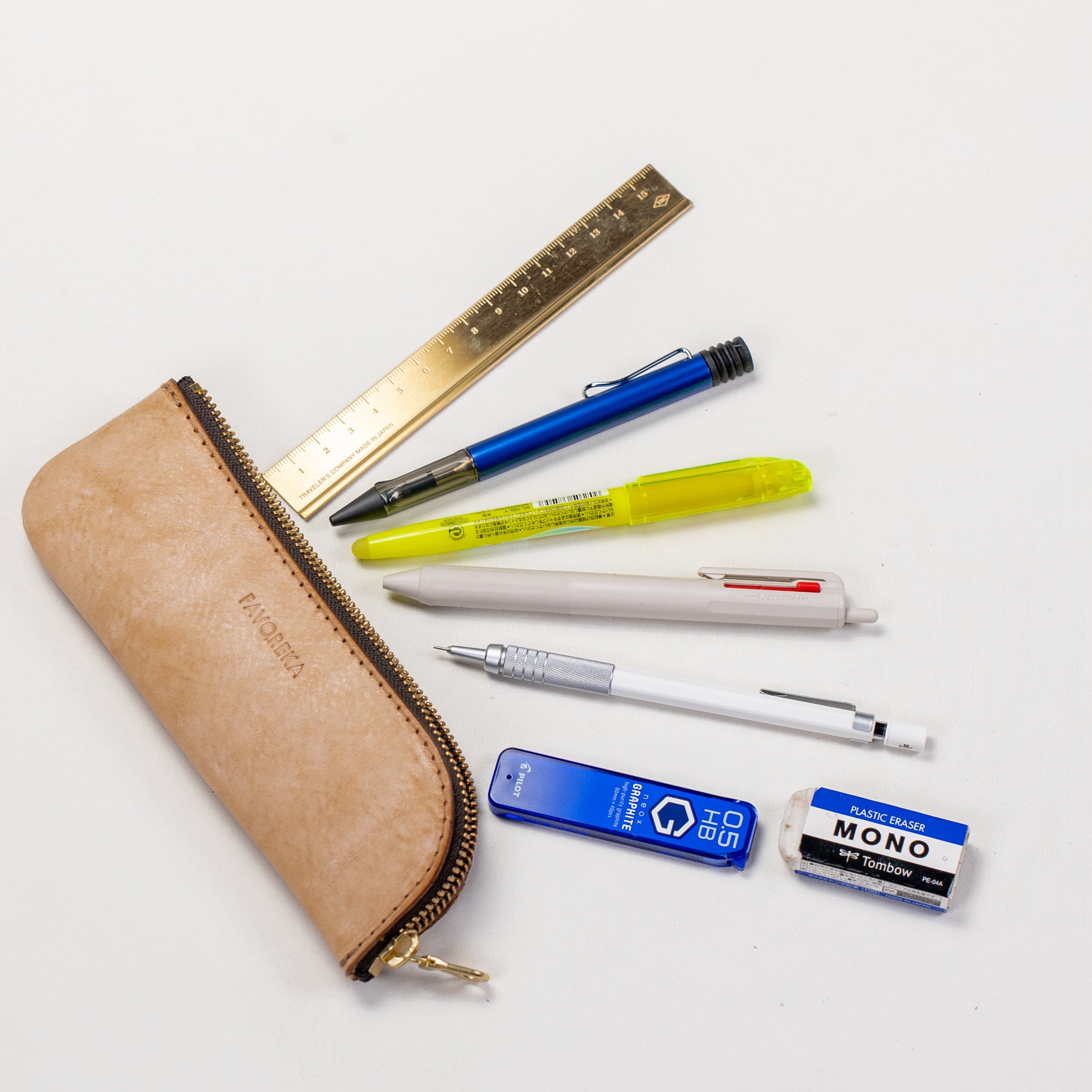 FBA13-8 フェンディ ズッカ ペンケース FBA13-8 フェンディ ズッカ ペンケース フラットペンケースS | FAVOREKA