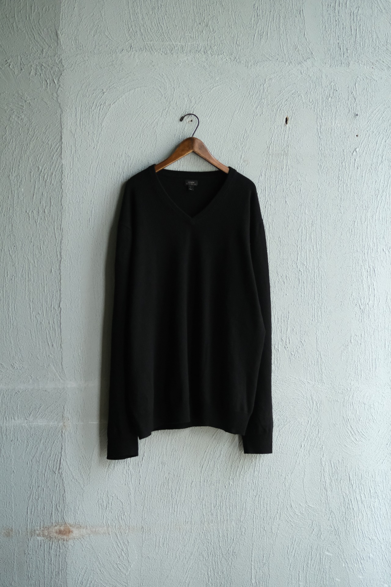 Utah／"J.CREW" v-neck cashmere sweater／ black