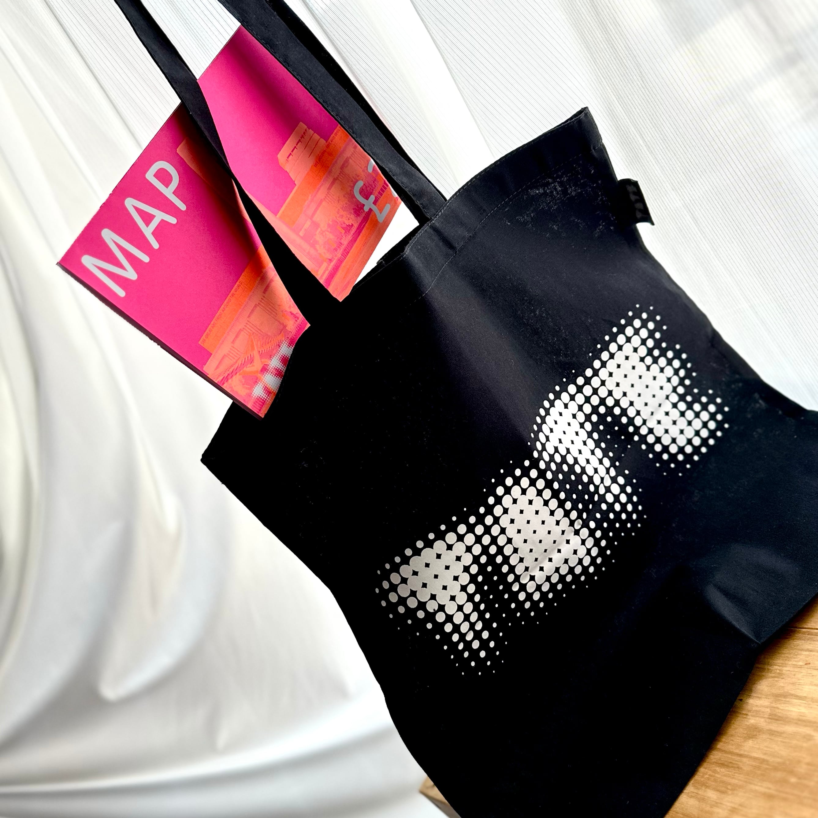 真夜中の自販機 - TATE MODERN:テートモダントートバッグ