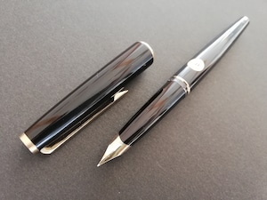 '70s　モンブラン ３２０　MONTBLANC 320　（極細字）　14K　　　　　01899