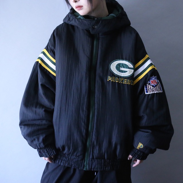 "reversible" NFL Green Bay Packers over silhouette nylon blouson