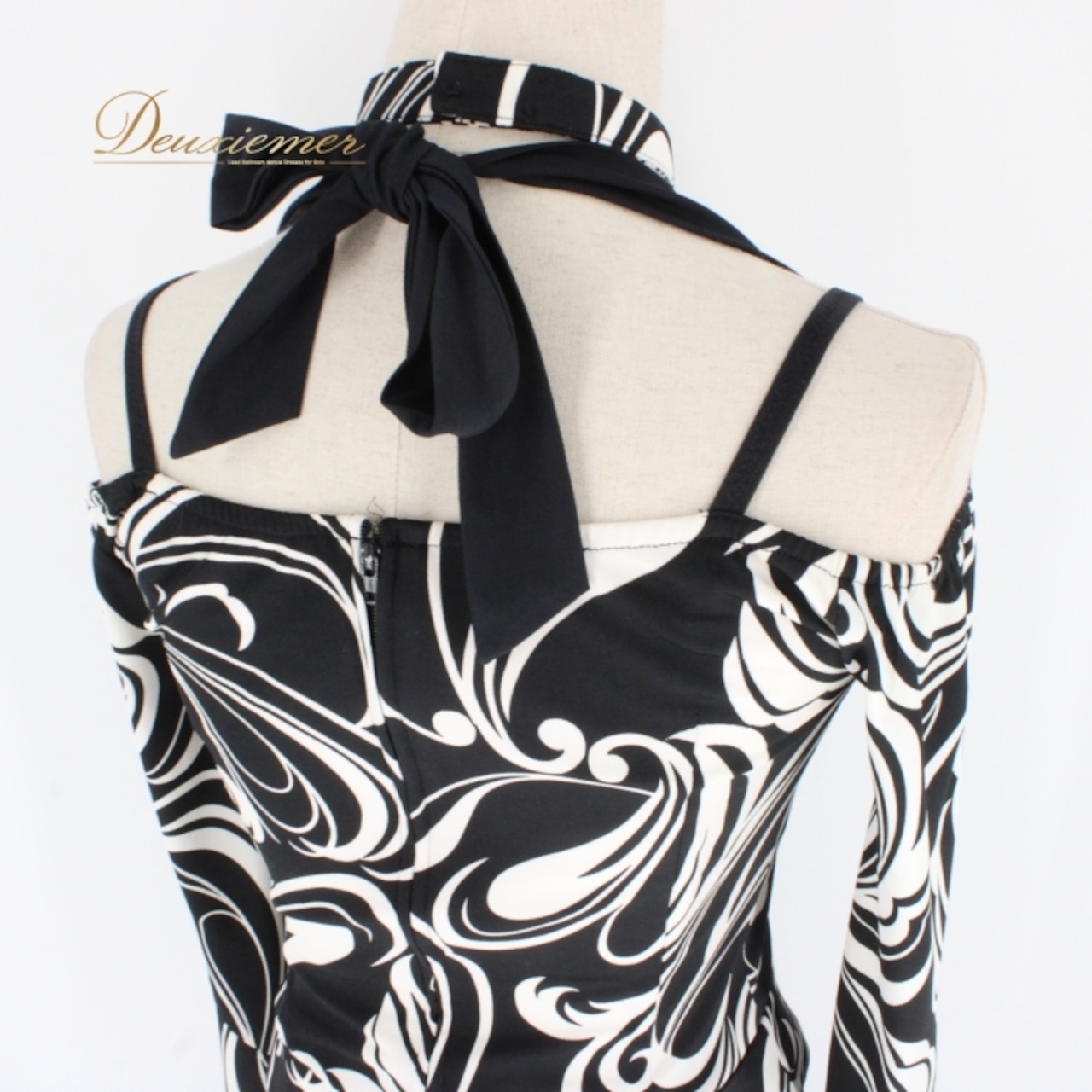 社交ダンス 衣装 スタンダード 上下セット ツーピース パーティ衣装 白 黒 サン・ヨシムラ ホワイト系 ブラック系 長袖 ホルターネック モダンダンス セットアップ ダンスドレス おしゃれ 女性用 派手 シンプル ストレッチ 体型カバー サイズM 高品質 日本製 パーティー カジュアル フォーマル