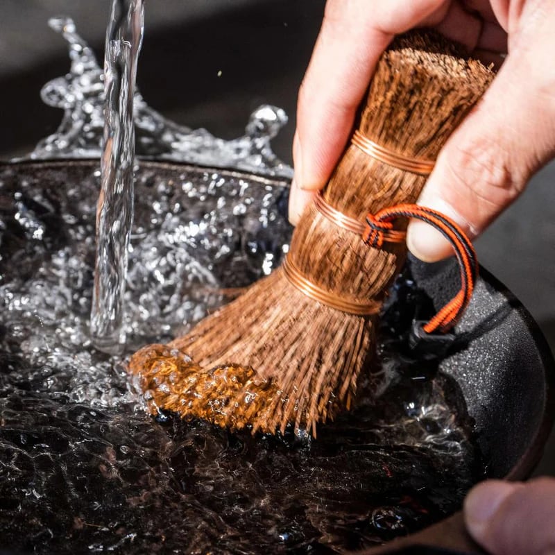 hinata x 深海産業 アウトドアキッチンハードブラシ（日本棕櫚シダ棒