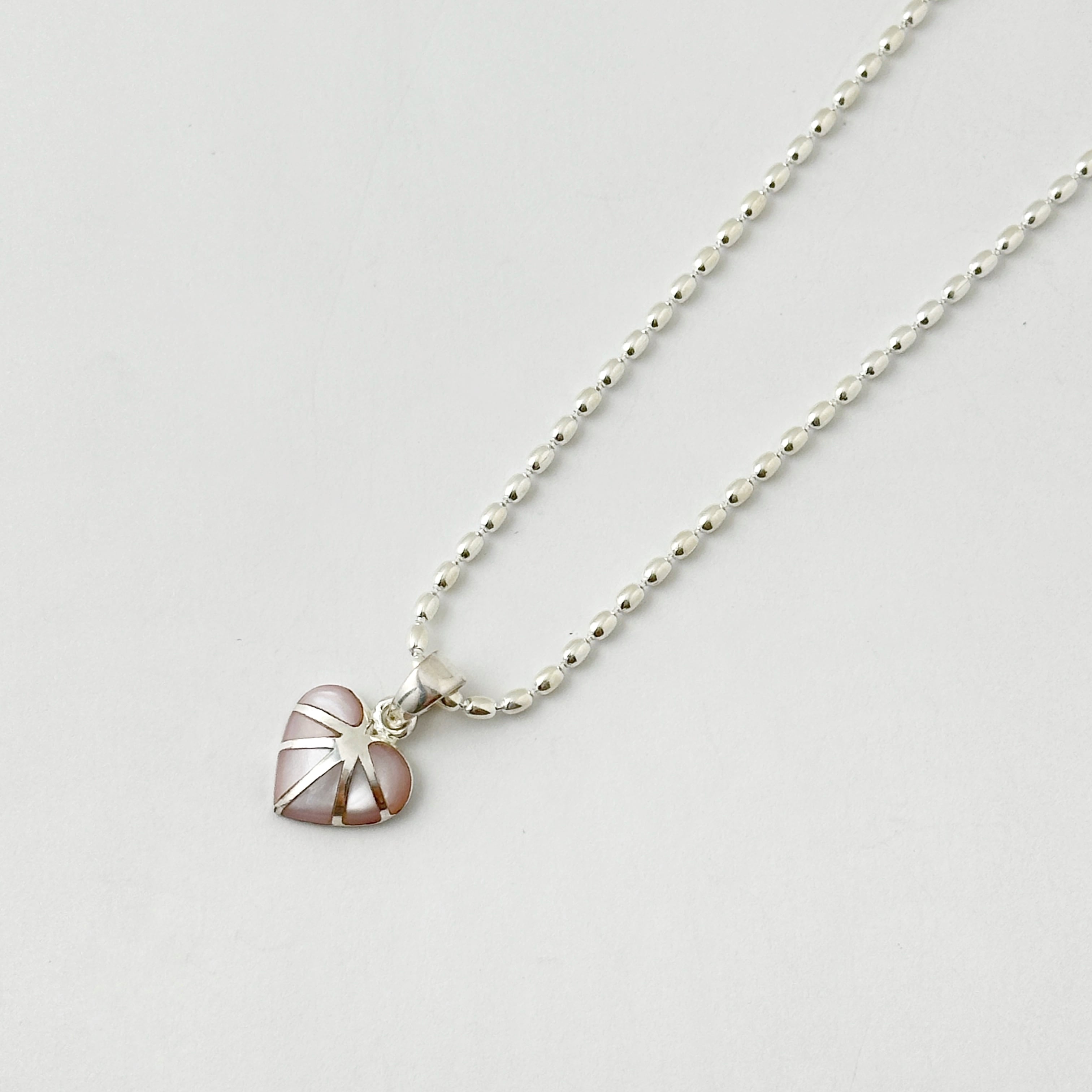 モザイクハート シェル ネックレス ホワイト／ピンク | 【公式通販