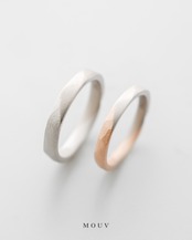 事例｜六角ねじりライン＋カクカク石目