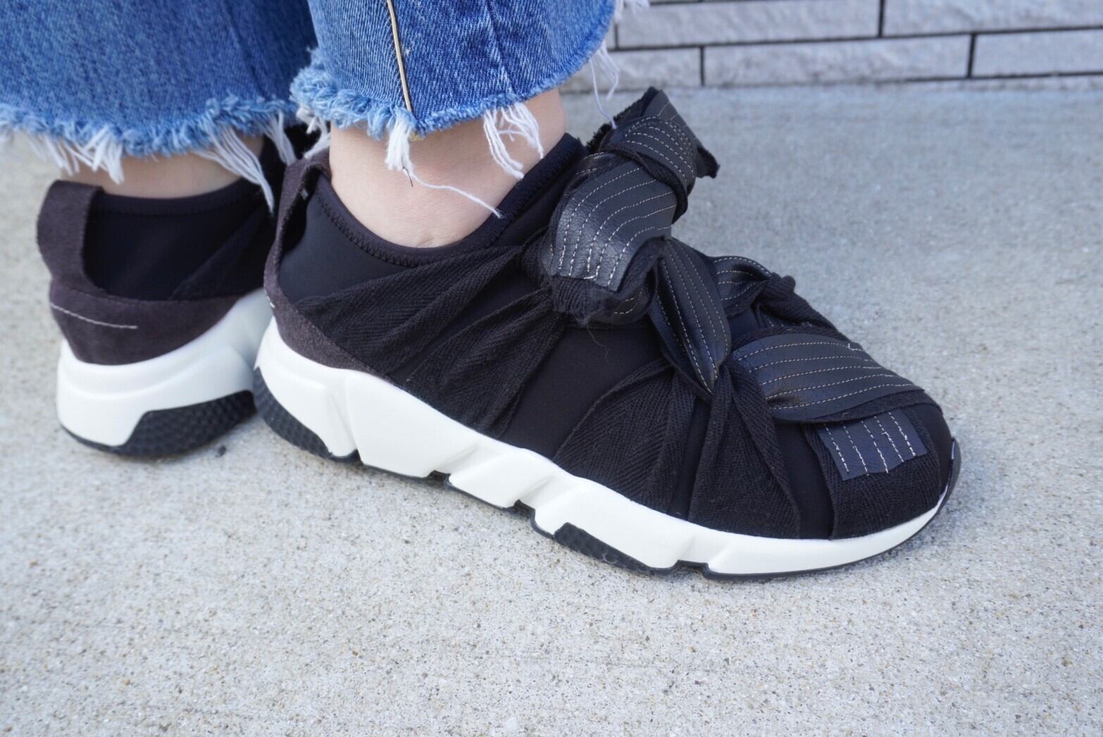 ﾌｪｲｸﾚｻﾞｰﾘﾎﾞﾝｽﾆｰｶｰ BLK【ﾘﾊｰｽﾞｵｰﾙ】fake leather ribbon sneakers BLK ...