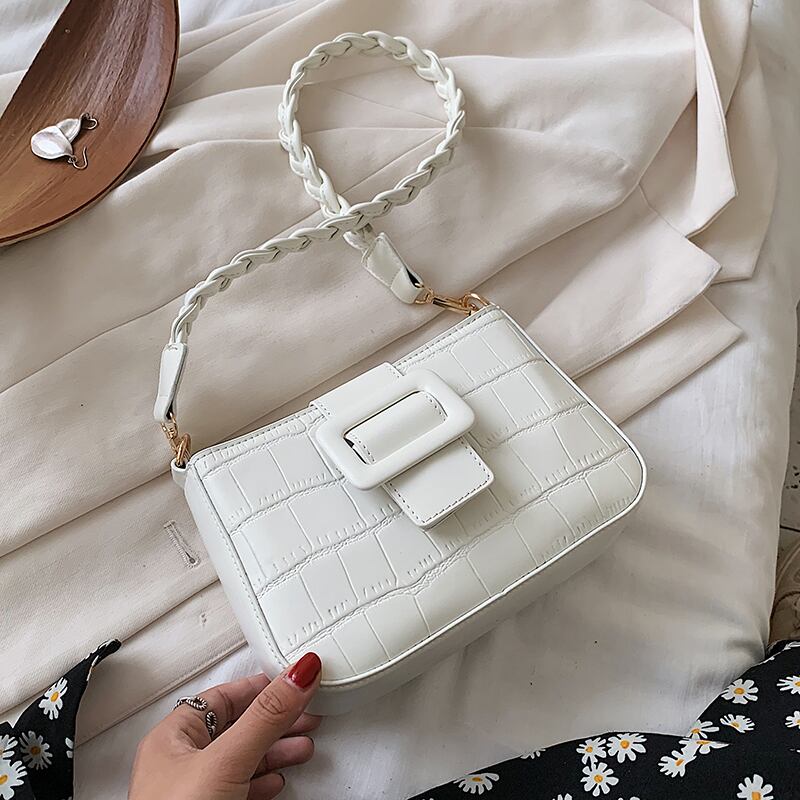 ネットセレブレディーススモールバッグ2020新しいトレンディな夏estシンプルなショルダーバッグバージョンの野生の西部脇の下バッグ Tiancai_Wing_Bag5824165