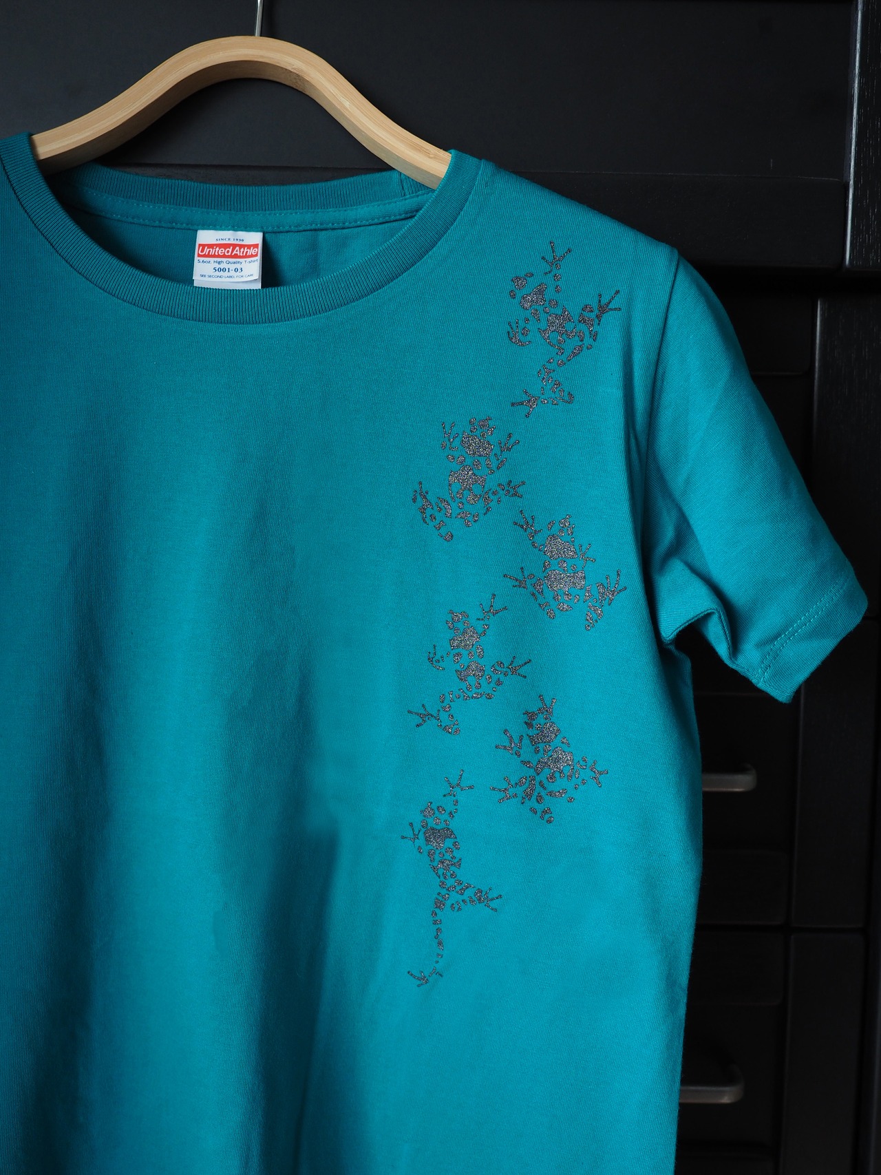 ヤドクガエルのTシャツGN