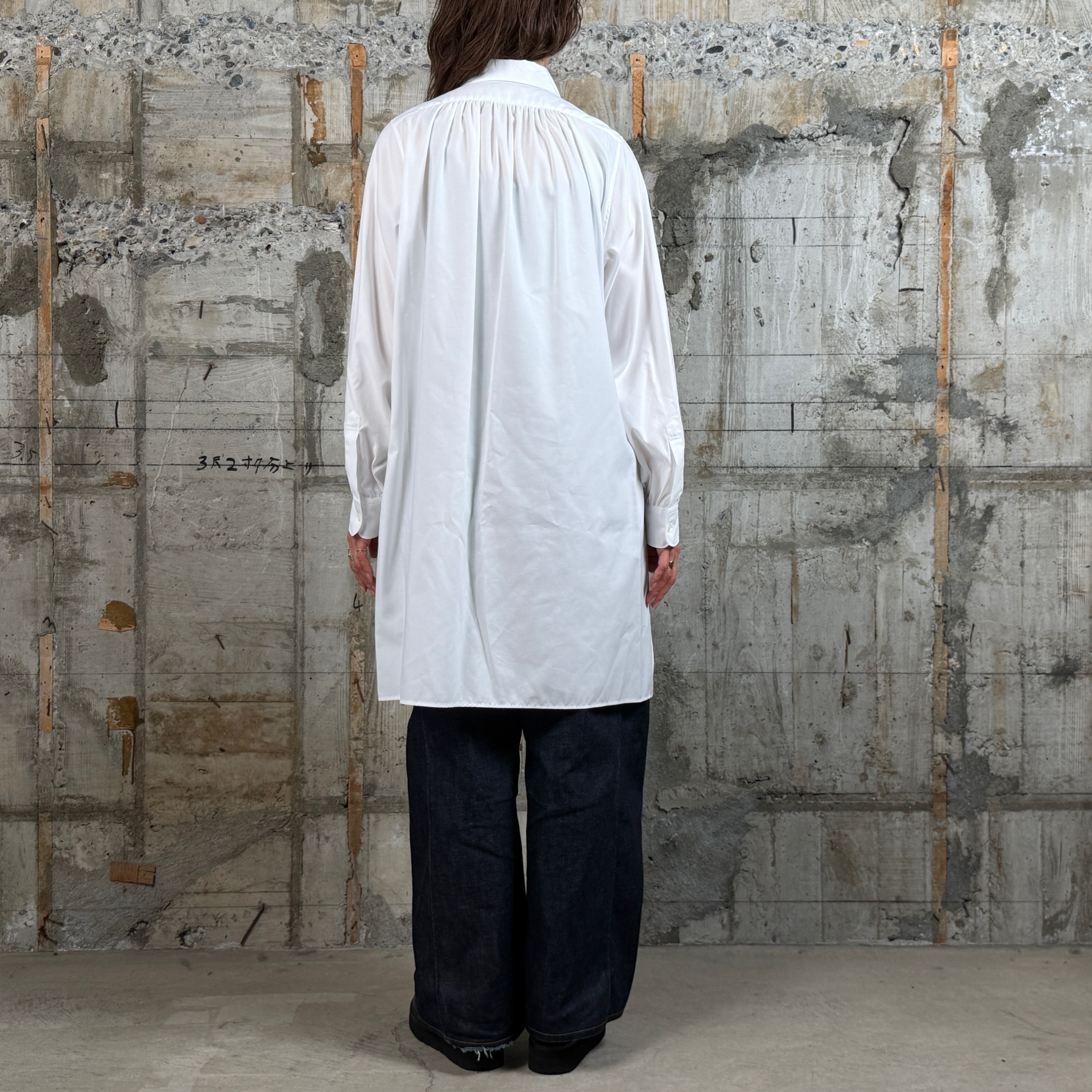 HYKE【ハイク】 BROAD LONG SHIRT (16261) / WHITE | glamour online