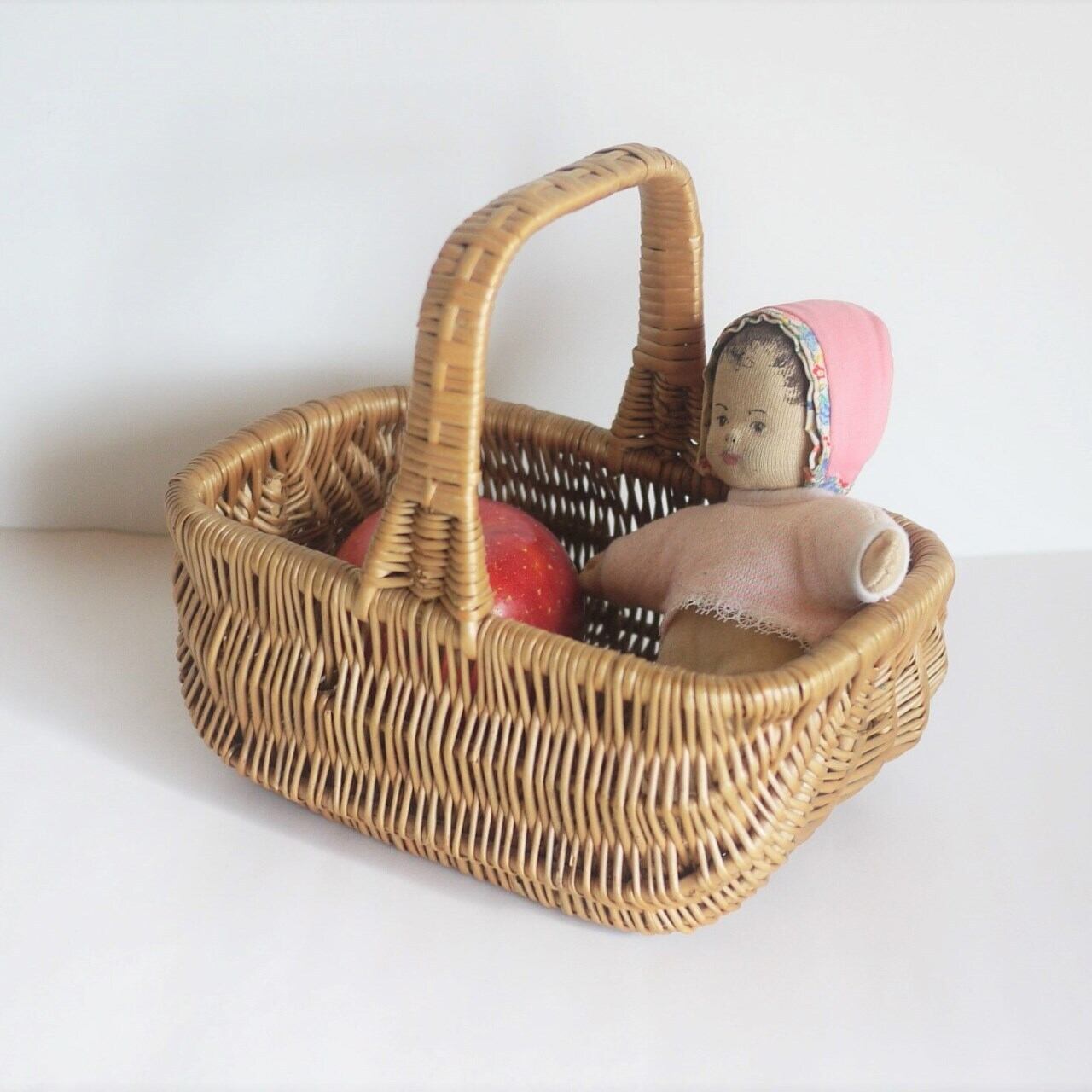 バスケット・かご】 | こりすのパン屋Base店 （世界の蚤の市 ひとつ