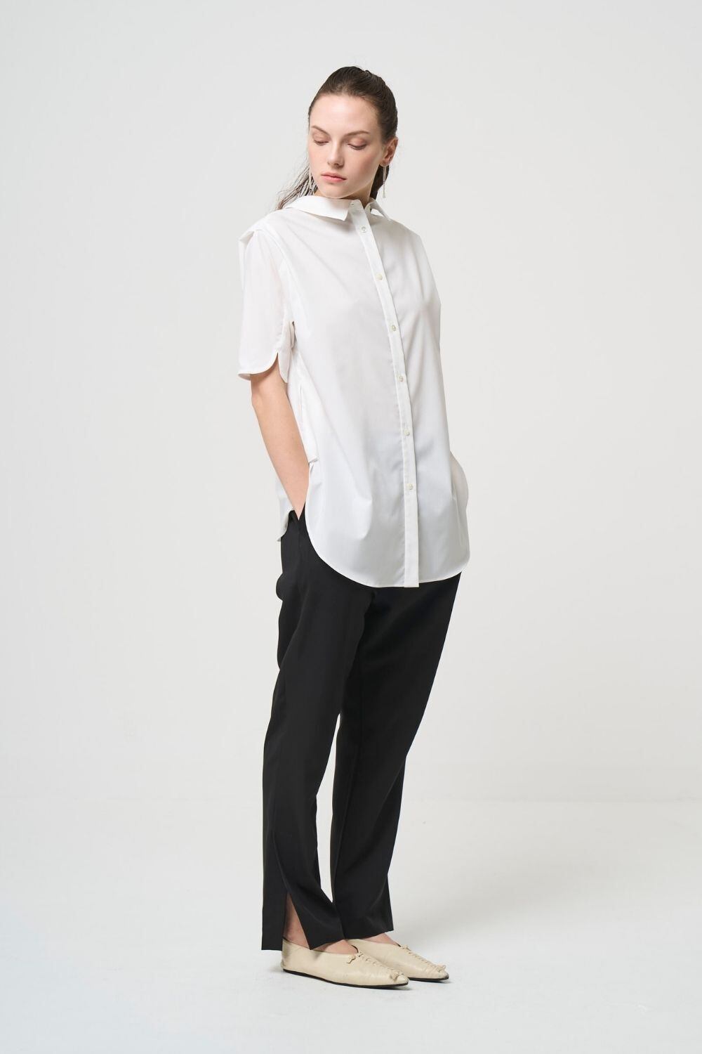 3/10発売開始 / 2way Collar Blouse - WHITE | seven dot - ライフ