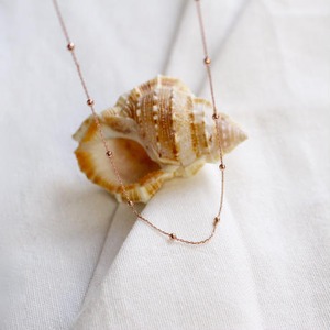 choker girl necklace