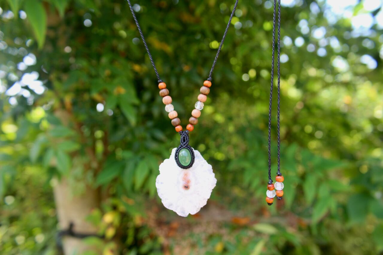 Solar Quartz & Serpentine micro macrame woody pendant