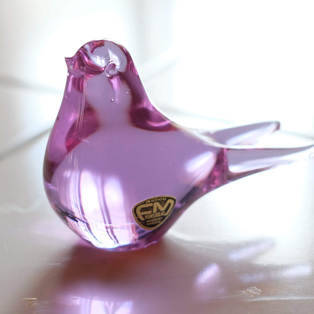 FM Konstglas エフエム・コンストグラス  Neodymium Glass  Bird