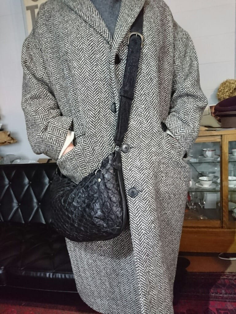 ピラルクー肩掛けバッグ(参考商品A/B) | FREAK LEATHER ARTISAN