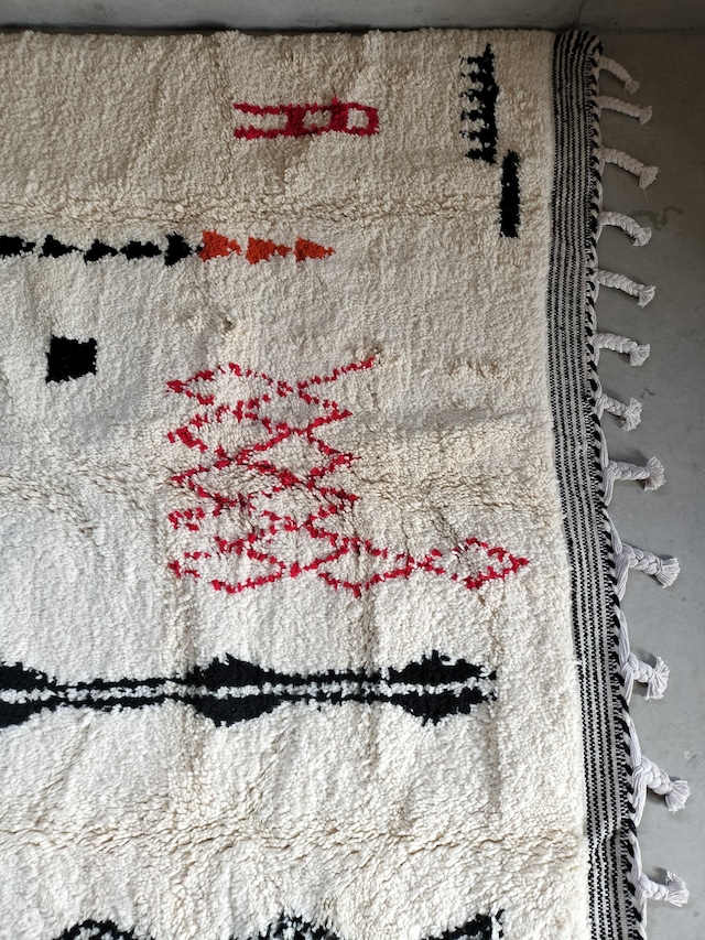 Moroccan rug 248✕180cm No.432