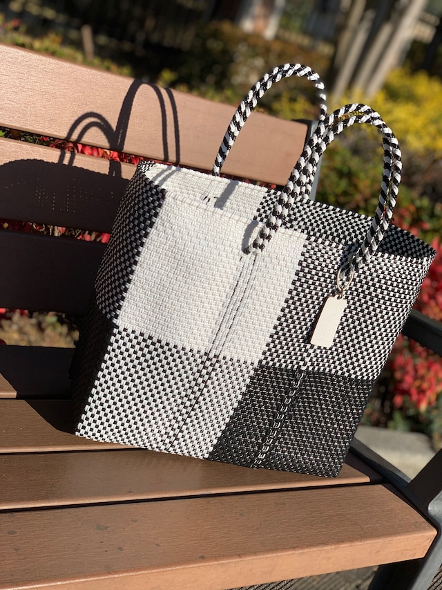 M Mercado Bag (Normal handle) White/Black