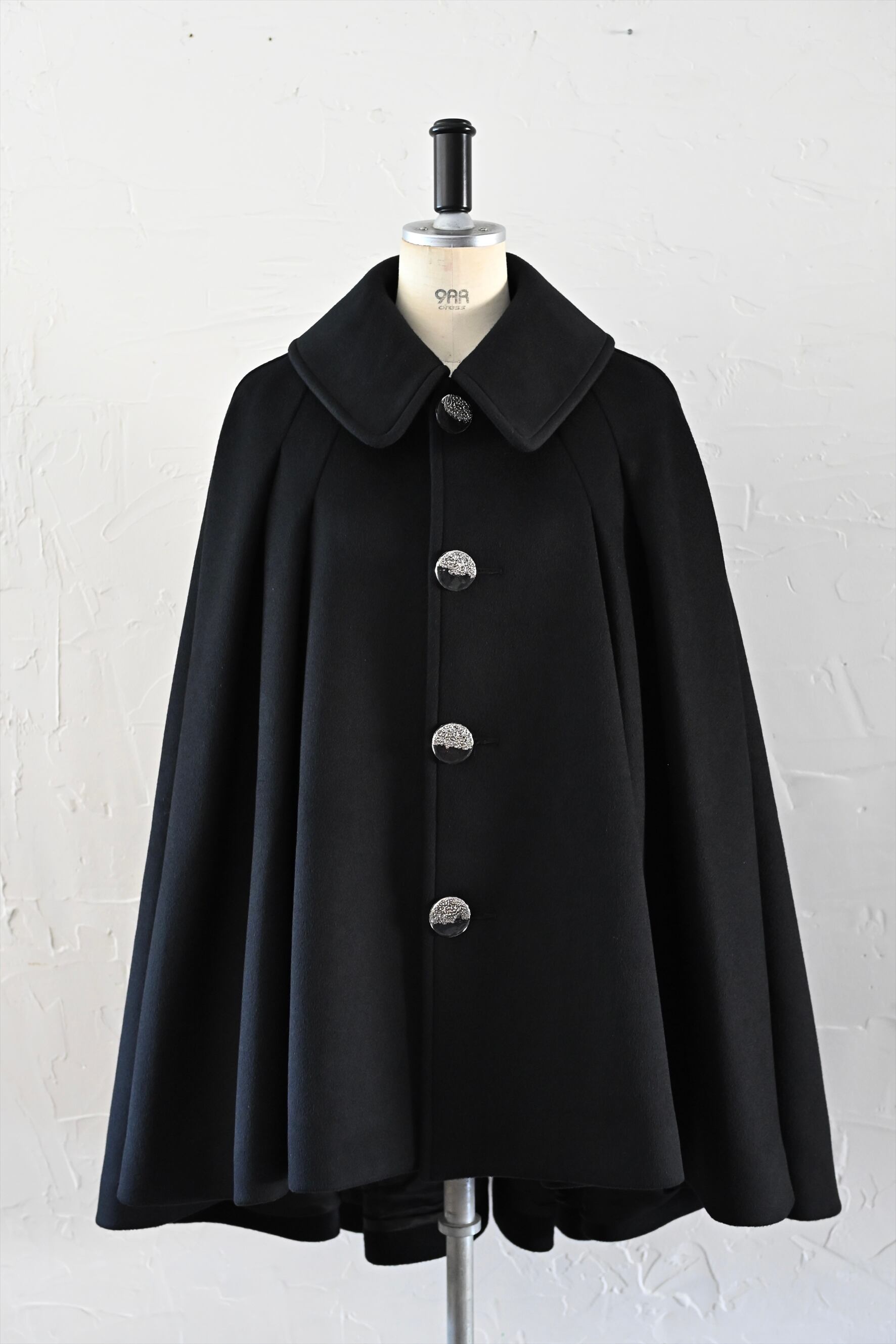 希少 80s ARCHIVE リブカフスウールオーバーコート 黒の衝撃 初期 CAPE / BLACK（ケープ / ブラック） | MASAHIRO OKUNO