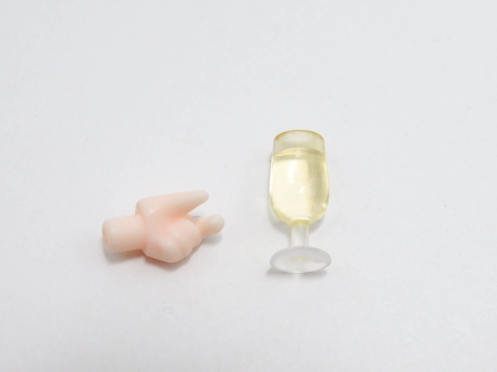 【2516】 不破湊 小物パーツ シャンパン ねんどろいど