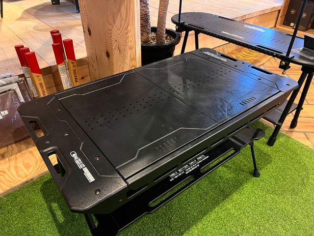 ON-U LIFE 寄り付か オンユーライフハーフスライドテーブル未使用品！