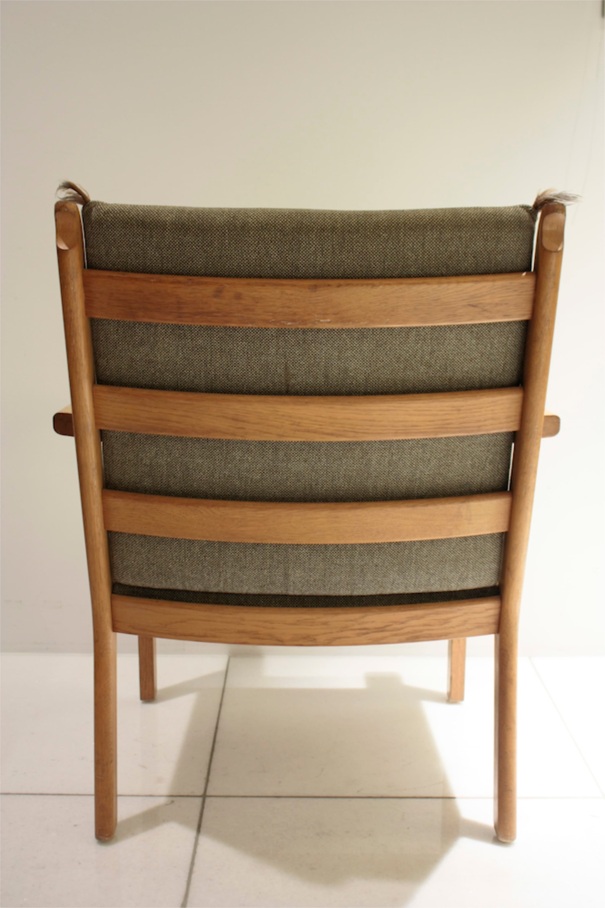 Hans J.Wegner（ハンス・ウェグナー）GE284 アームチェア | 北欧