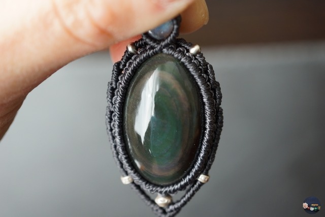 レインボーオブシディアンのマクラメネックレス ‐ galaxy stars -