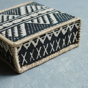 パラオから届いた、和紙の小物入れ（大）