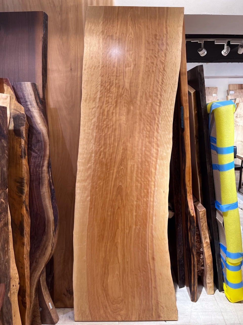 全面杢】真樺（マカバ）_2230×580-680×60_横浜元町店_テーブル天板/一