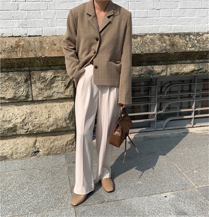 大人っぽくシックな印象 韓国 秋 カジュアル スーツ ファッション 気質 カレッジ風 短いスタイル コート