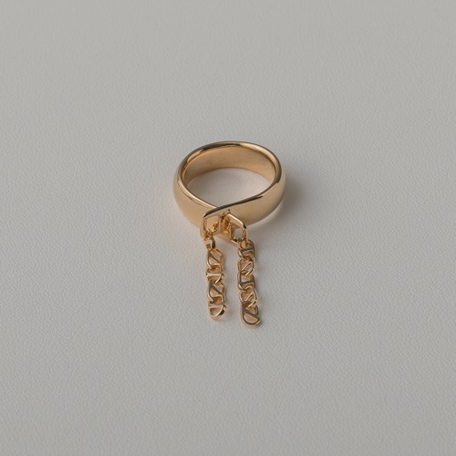 Oval line cross ring Gold