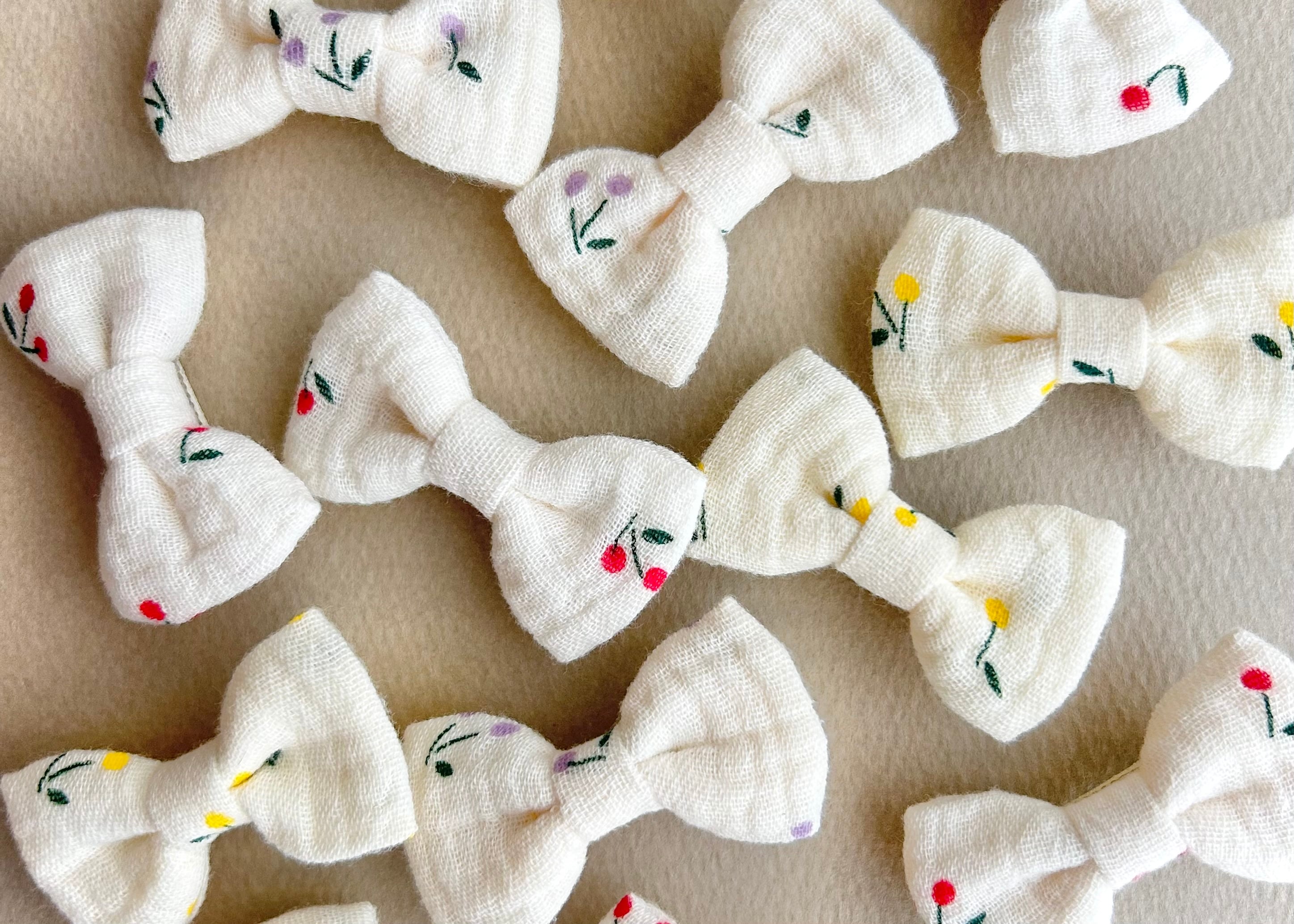 ribbon mini hair clips〈petit cherry〉