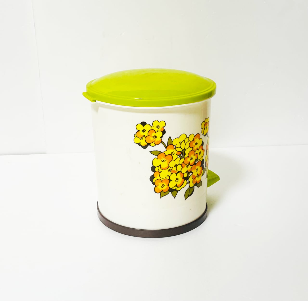 昭和レトロ 花柄 ペダル式 ゴミ箱 山崎産業 レトロポップ ペダルペール ペダル式 ゴミ箱 花柄 | 六感堂 －昭和