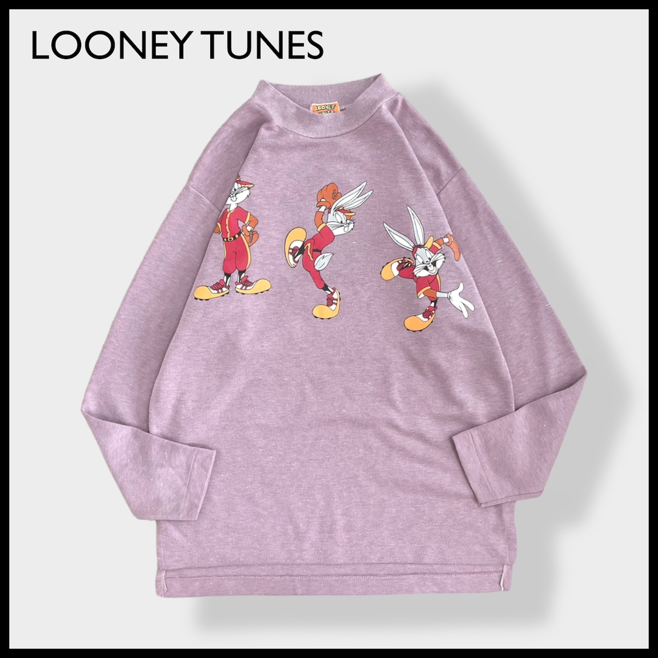 【LOONEY TUNES】韓国製 バックスバニー BUGS BUNNY 野球 イラスト 両面プリント バックプリント ロゴ 薄手 スウェット トレーナー プルオーバー スリット ルーニー・テューンズ MEDIUM 古着