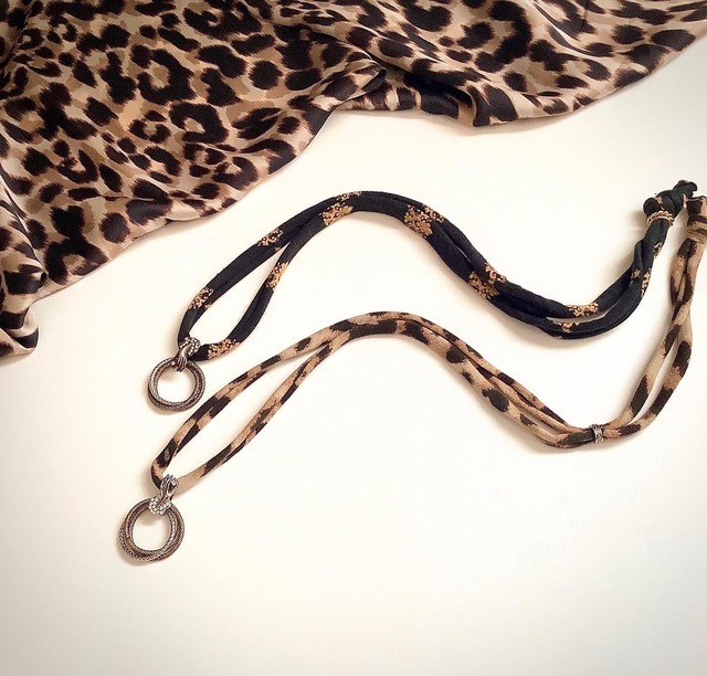 シルバーハンドベイルネックレス