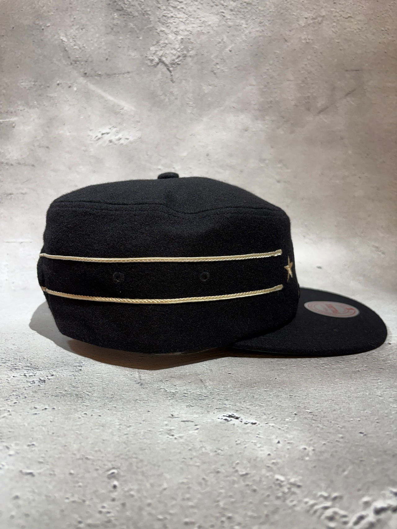 Mitchell＆Ness/ミッチェルアンドネス NBA ロサンゼルス・レイカーズ Retro Roots  ピルボックス キャップ ブラック