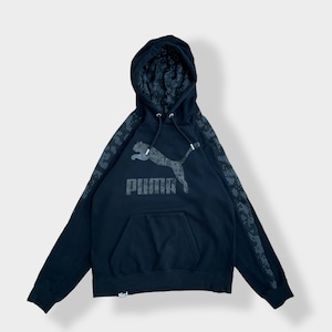 【PUMA】蛇柄 プーマ パーカー ロゴ プリントプルオーバー スウェット フーディー hoodie XL ビッグサイズ 袖 模様 切替 スポブラ 黒 us古着