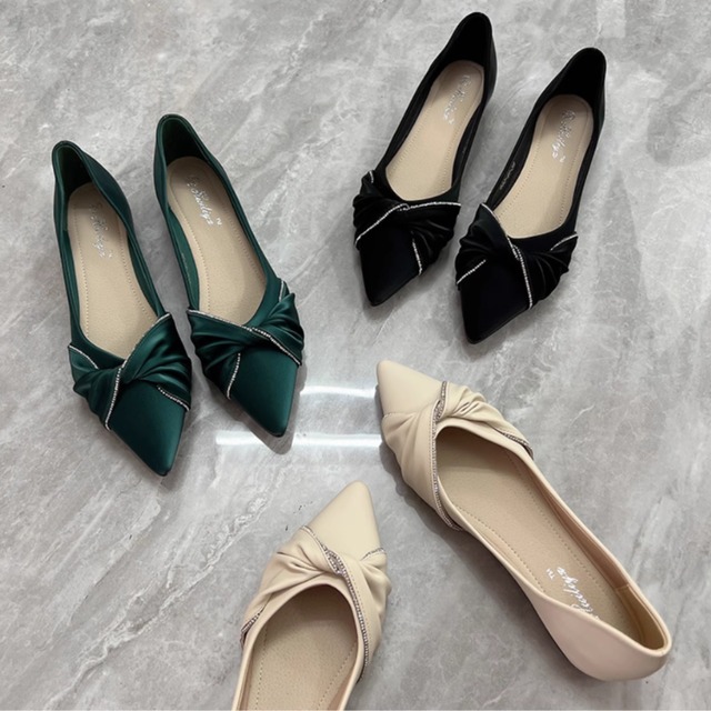 POINTED FLAT PUMPS　22.5-26.5㎝