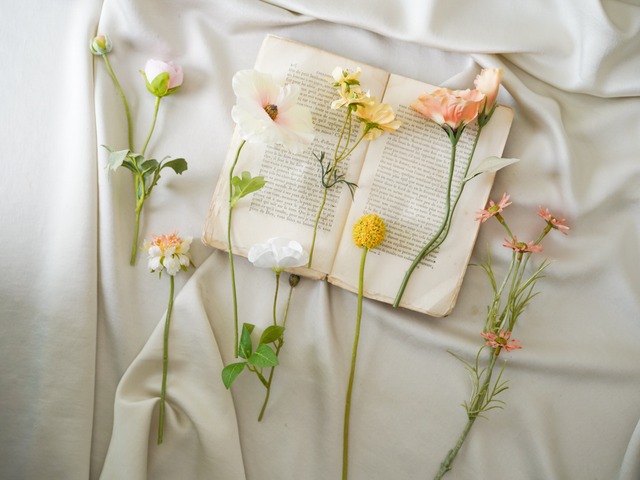 〈即納アイテム〉花びんと選べるお花セット D