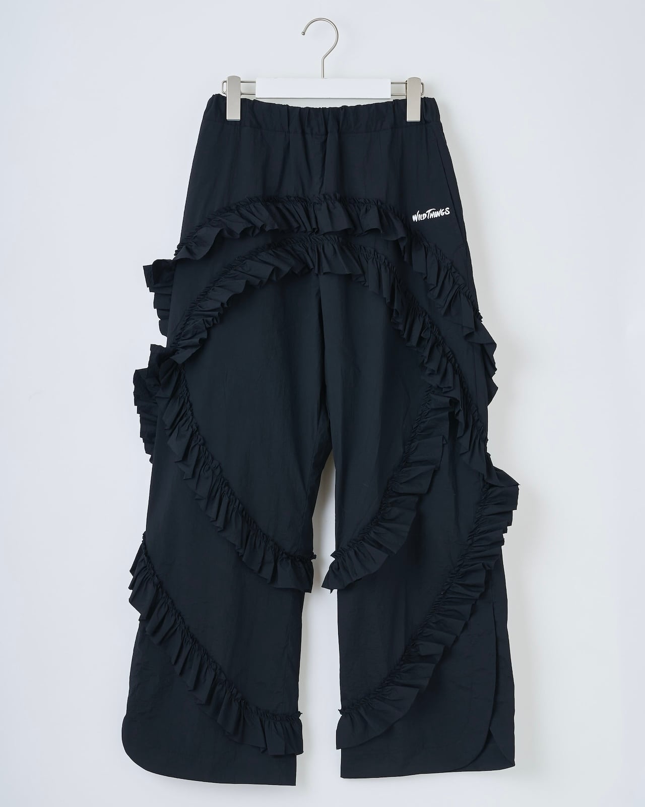 naoki tomizuka【WILD THINGS frilled pants -black-】