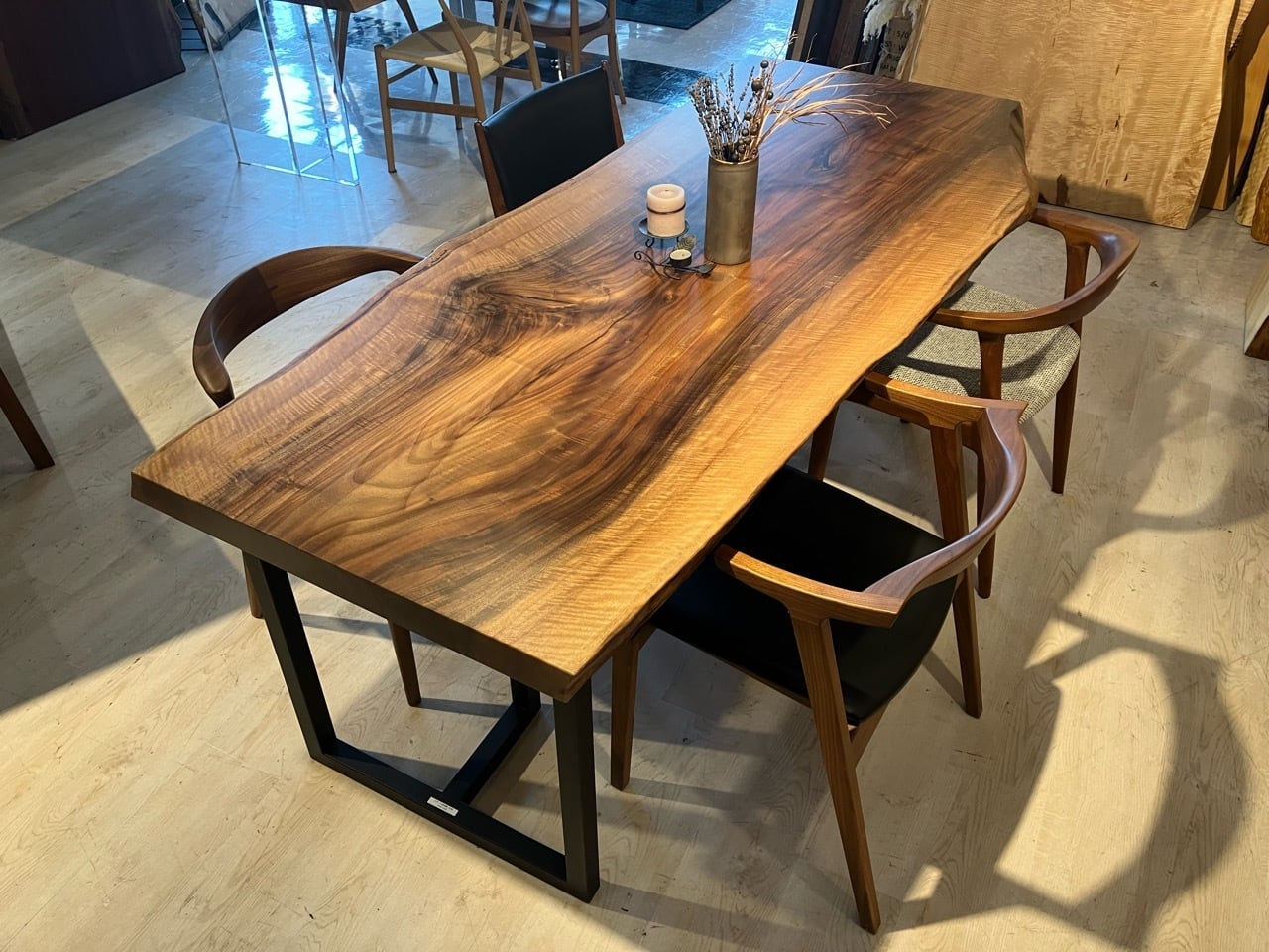 Premium】バストゥーンウォールナット_2100×750-890×60_青山店_