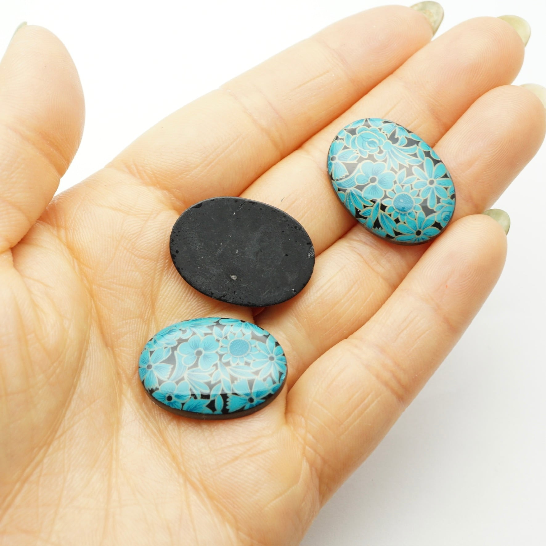 80s ヴィンテージ ルーサイト アクリルカボション ドイツ製 25x18mm（2