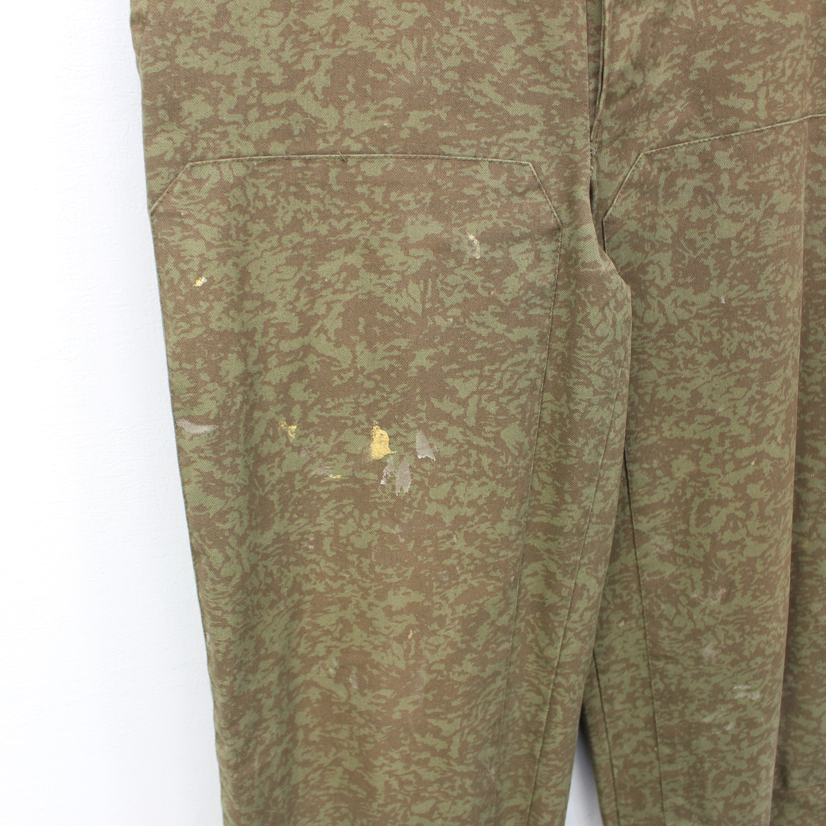 EU VINTAGE CZECH MILITARY CAMOUFLAGE PATTERNED EASY CARGO PANTS