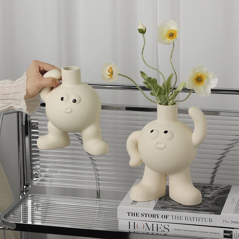 韓国雑貨 変な顔のかわいい花瓶 | Russel 海外インテリアセレクトショップ
