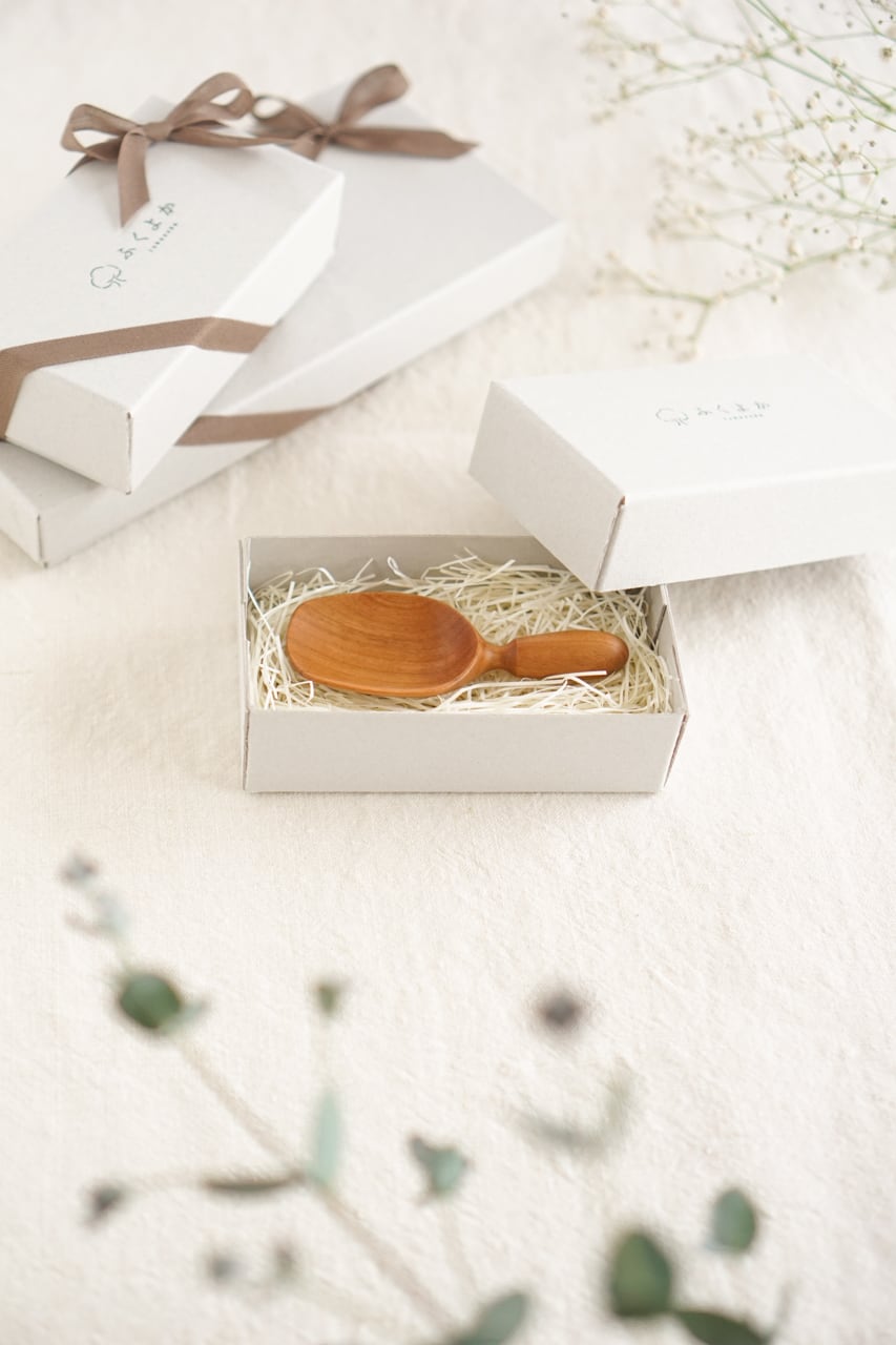 「贈りものに」チューリップのすくい