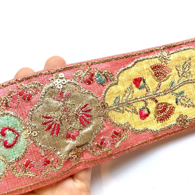 お花ラメのインド刺繍リボン（1mカット）