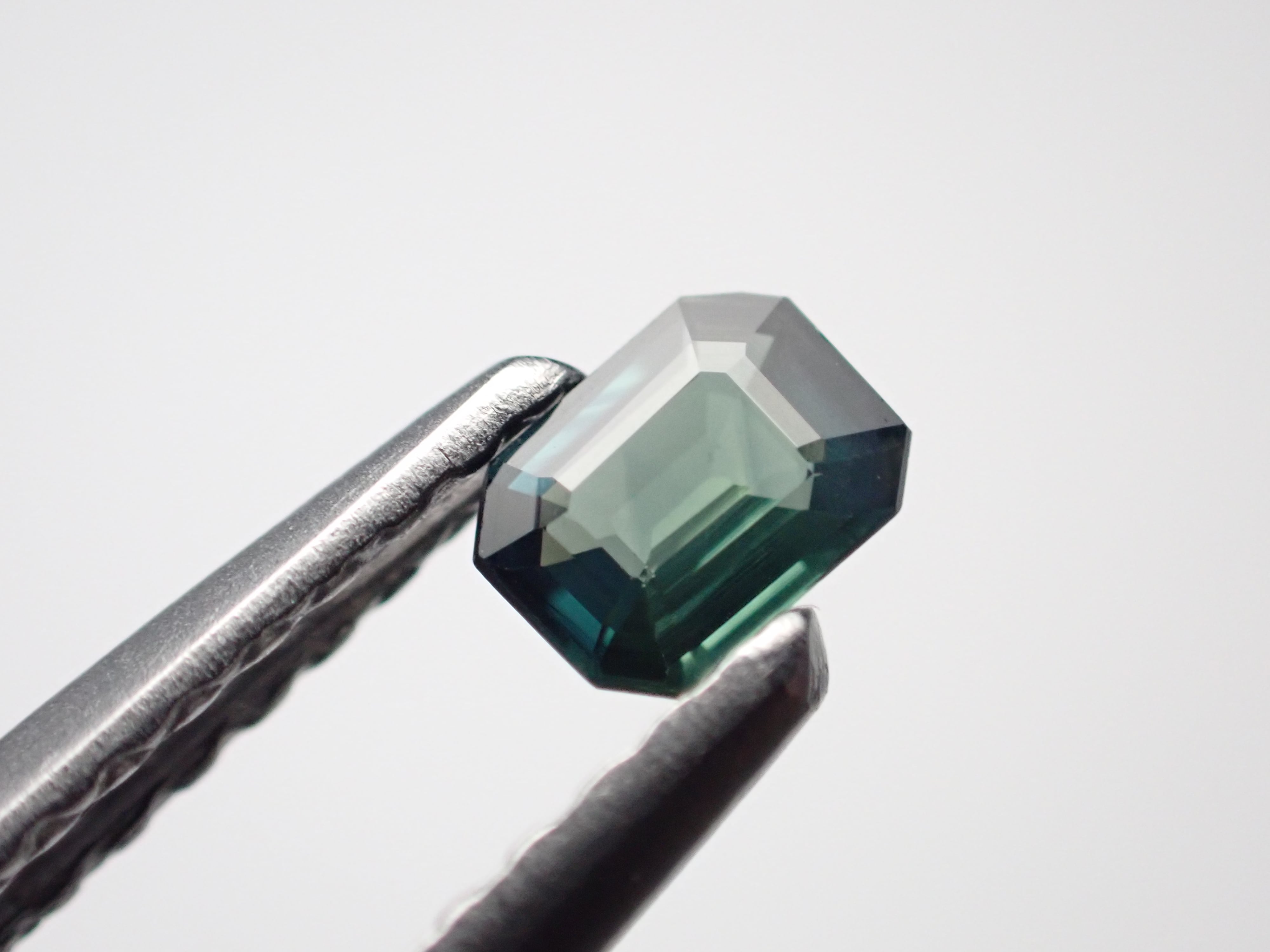 ラブラドライト ルース カボション KK1854a | MineralQuest