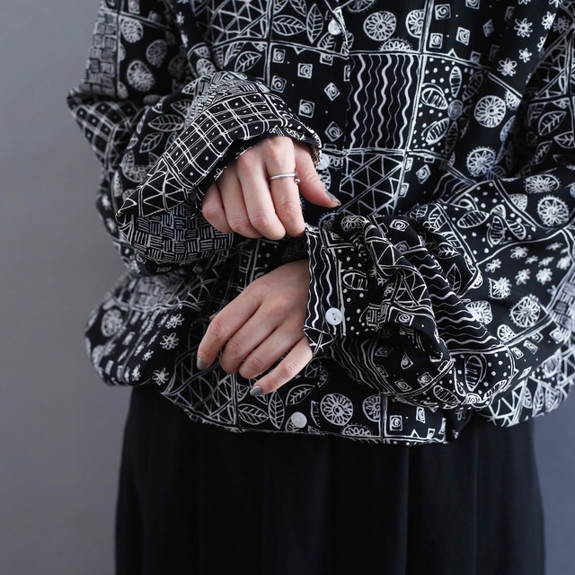 "monokuro" art and reef flower pattern l/s shirt