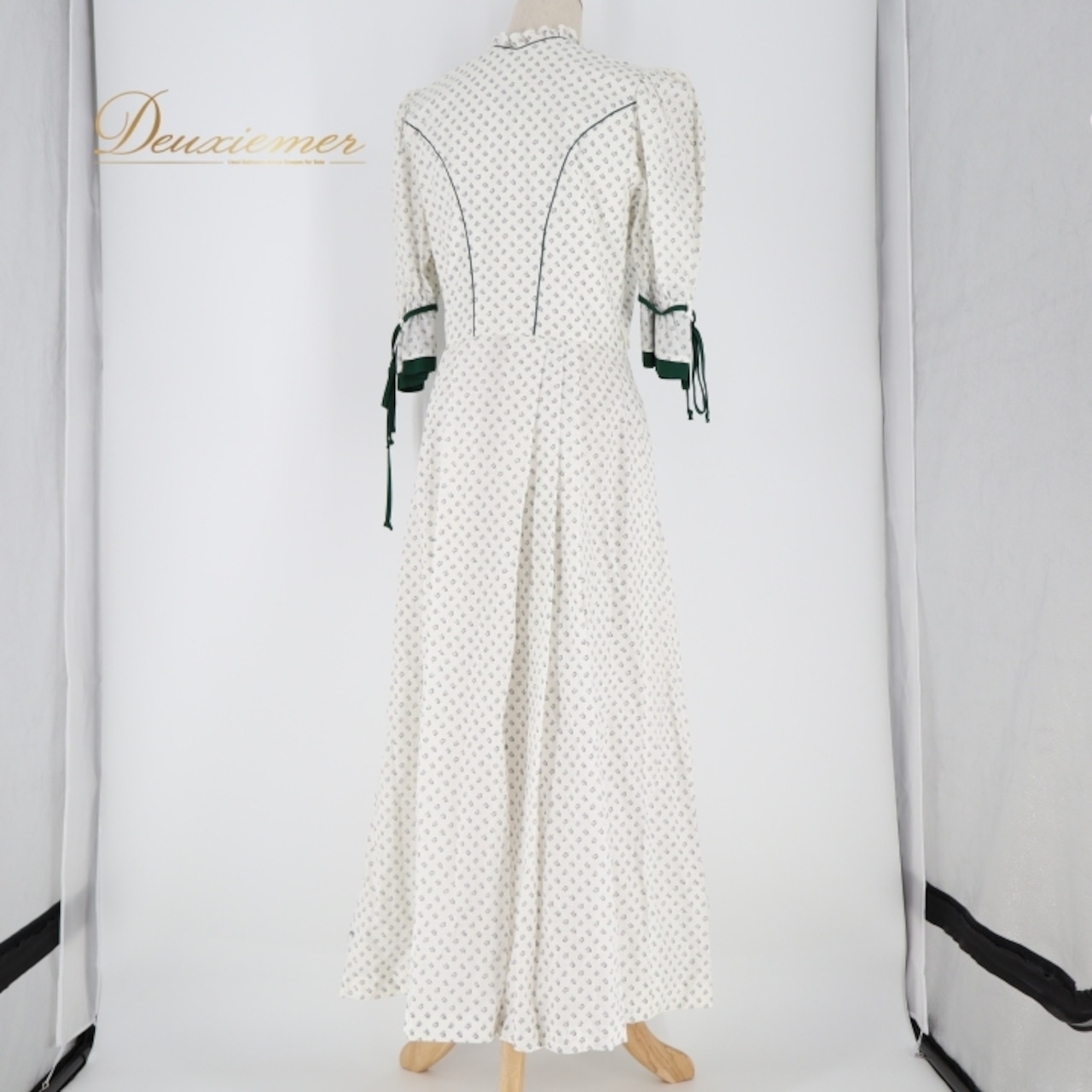 フォークダンス 衣装 ワンピース ドレス ホワイト系 花柄 小花柄 白 紫 緑 フリル リボン チロリアン カントリー ボタン かわいい 華やか 爽やか ダンス衣装 イベント ステージ パープル系 グリーン系